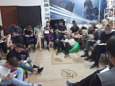 Наедине со всеми