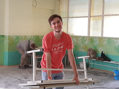Помогать тем, кто нуждается в помощи